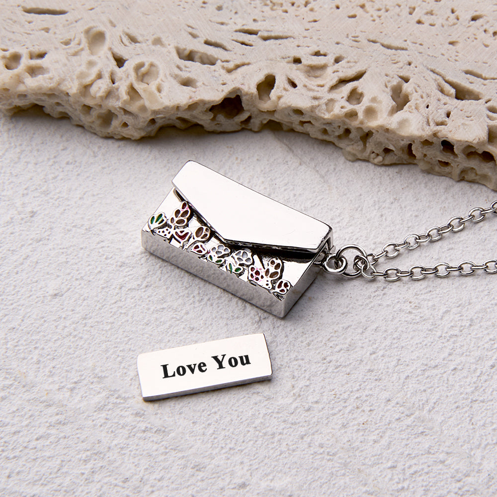 Personalised Envelope Necklace with Custom Text - Customisable Necklace for Gifts and Special Occasions