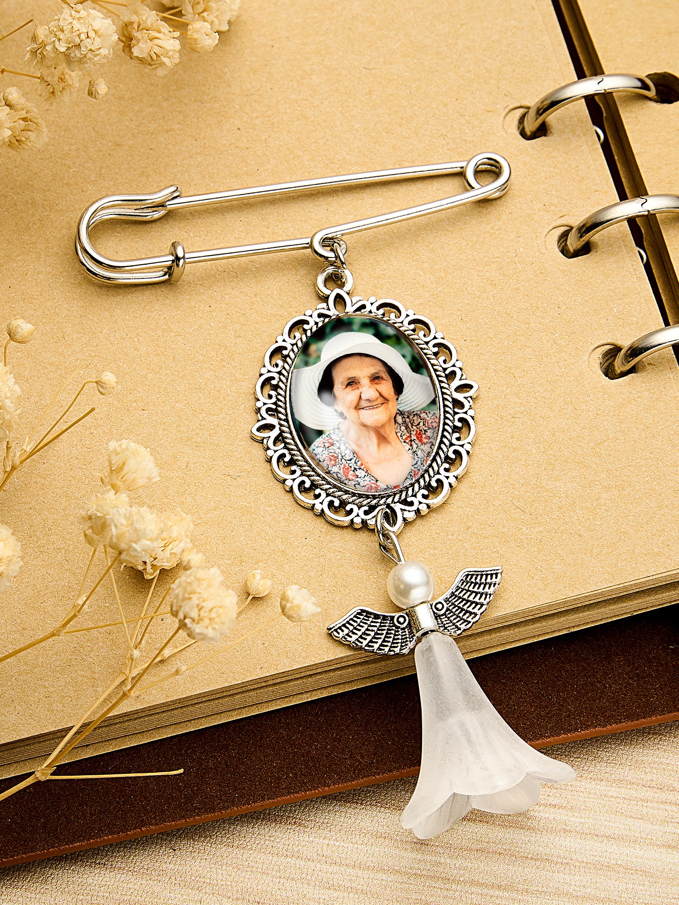 Personalised Angel Wings Pin Brooch Wedding Bouquet Photo Charm Wedding Memorial Gift for Bride
