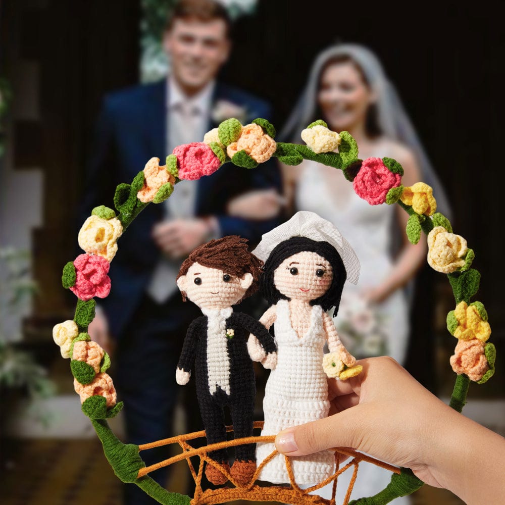 Custom Crochet Doll Personalised Gifts Handmade Mini Look alike Dolls Wedding Couple with Flower Circle