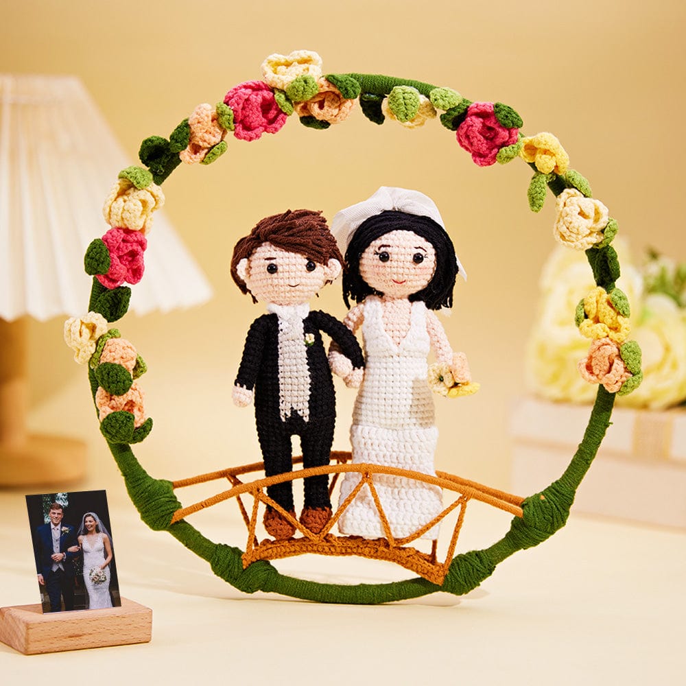 Custom Crochet Doll Personalised Gifts Handmade Mini Look alike Dolls Wedding Couple with Flower Circle
